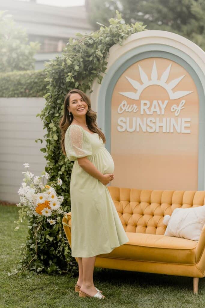 baby shower themes - little ray of sunshine