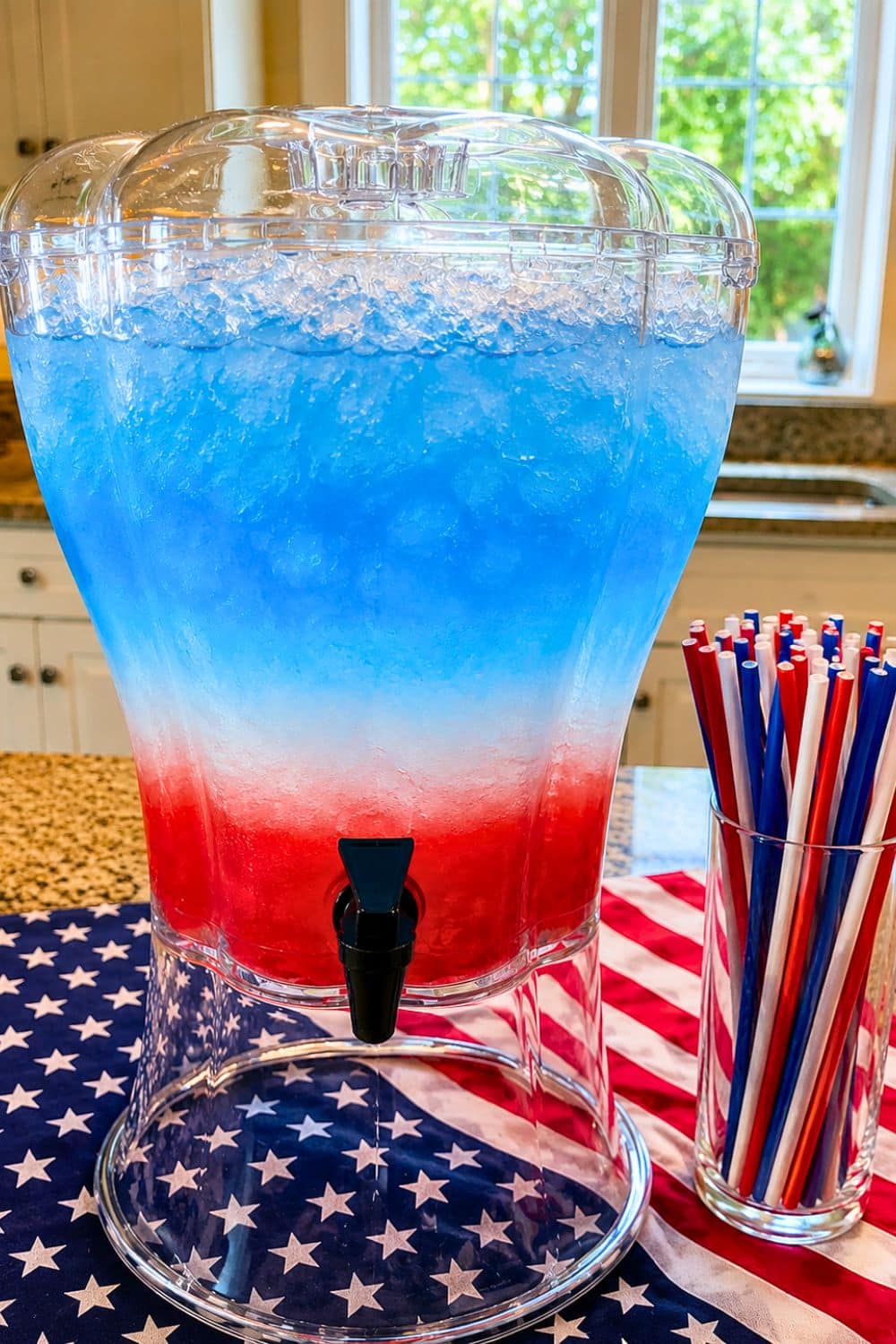 25 Fun Summer Drinks for Kids That Are Perfect for Pool Days, Parties ...
